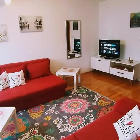 Lovely With Free Parking Apartment Sarajevo